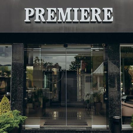 Premiere Hotel 胡斯特 外观 照片